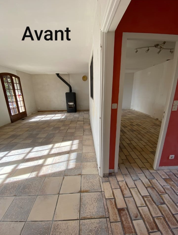 Sol intérieur avec support carrelage, dans un chantier en rénovation, à Pau située dans le sud-ouest de la France.